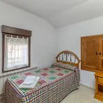 Casa De Abuelos * Ortigosa del Monte