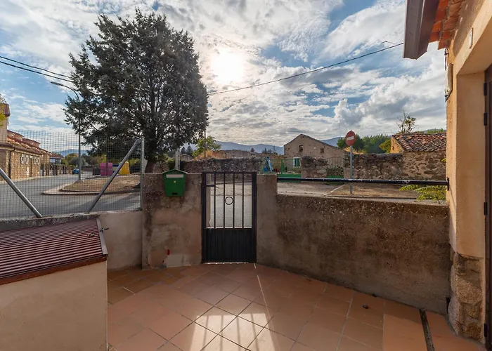 Casa De Abuelos Ortigosa del Monte